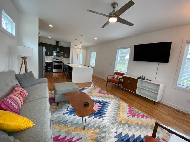 Room in House on Heck St