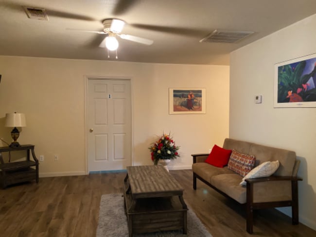 Sala de estar - 20799 Pine Island Rd