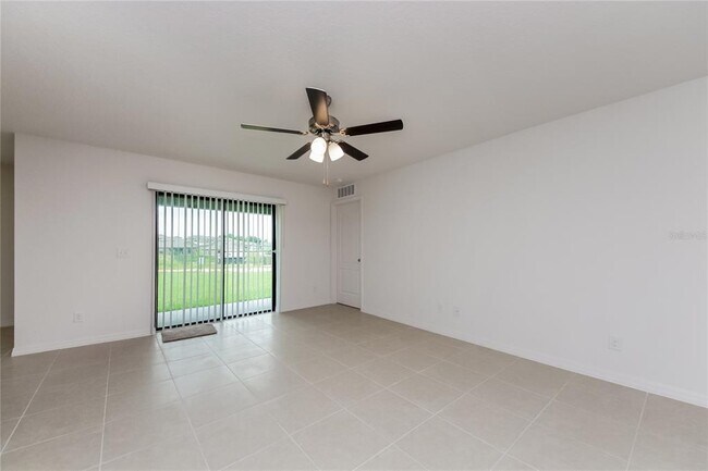 Photo - 1467 Swan Lake Cir