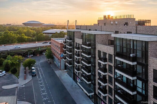 Building Photo - 131-11 Fowler Ave Unit 8F