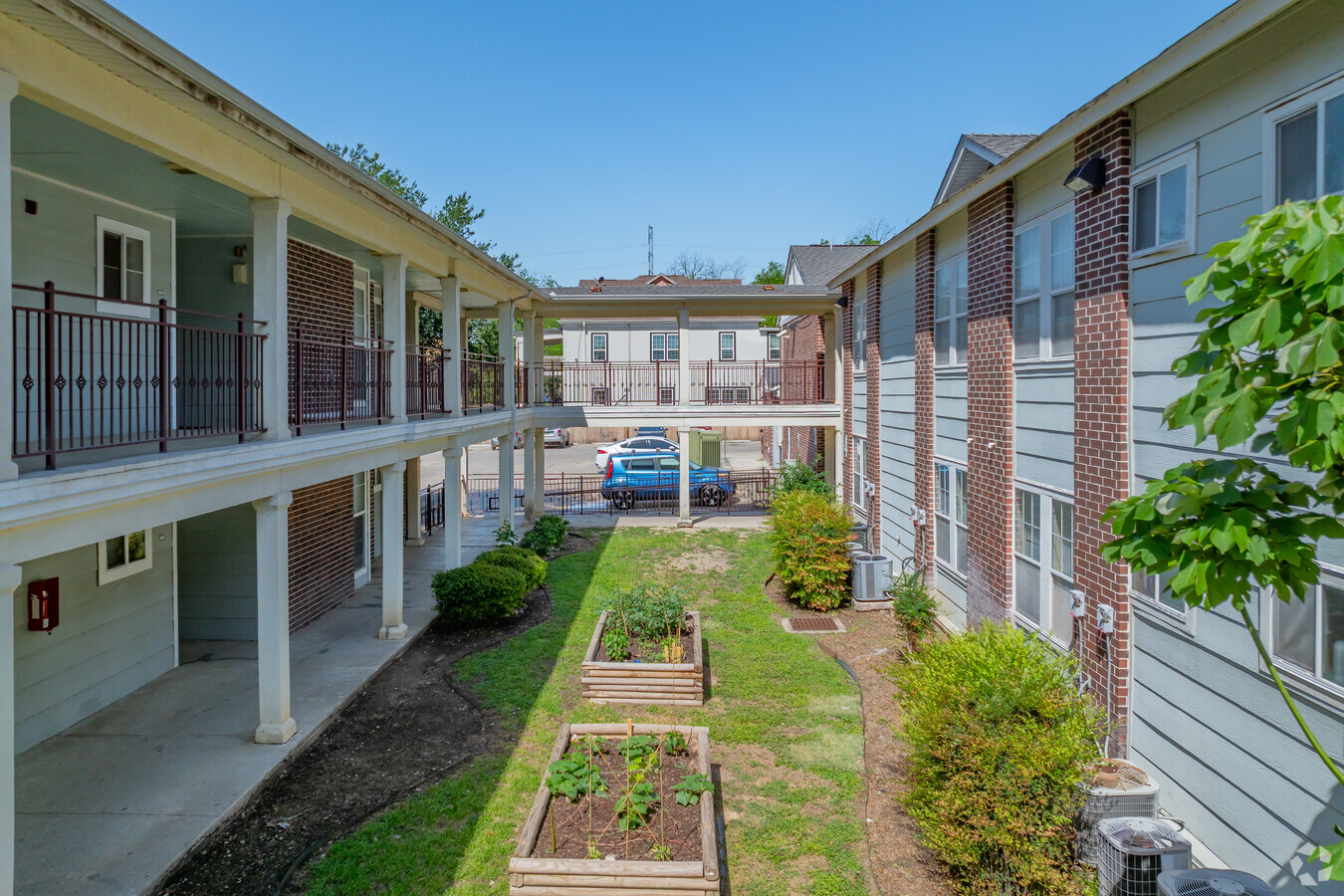 Alternate - College Park Apartments