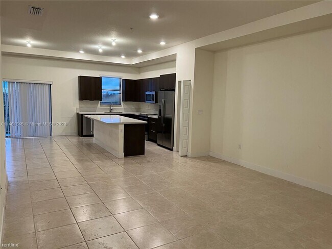 Photo - 3 br, 2 bath House - 10413 NW 82nd St Unit 33