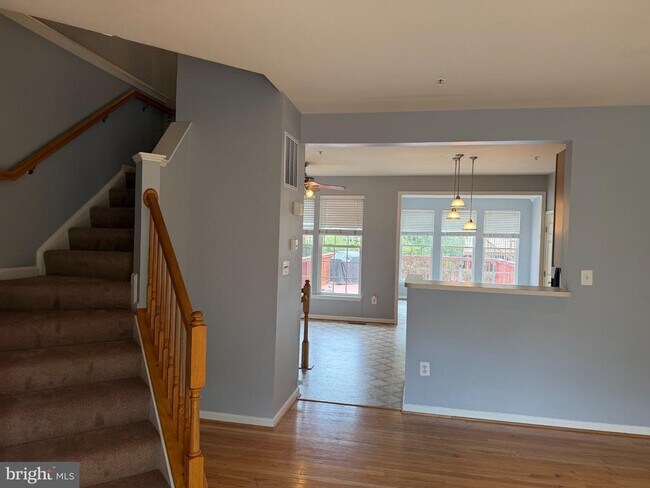 Photo - 3624 Singleton Terrace