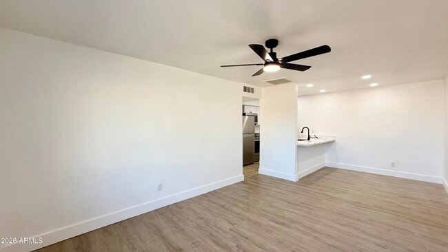 Photo - 2739 E Tamarisk Ave Unit 1