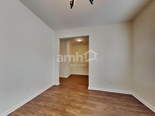 Photo - 355 Dunlin Dr