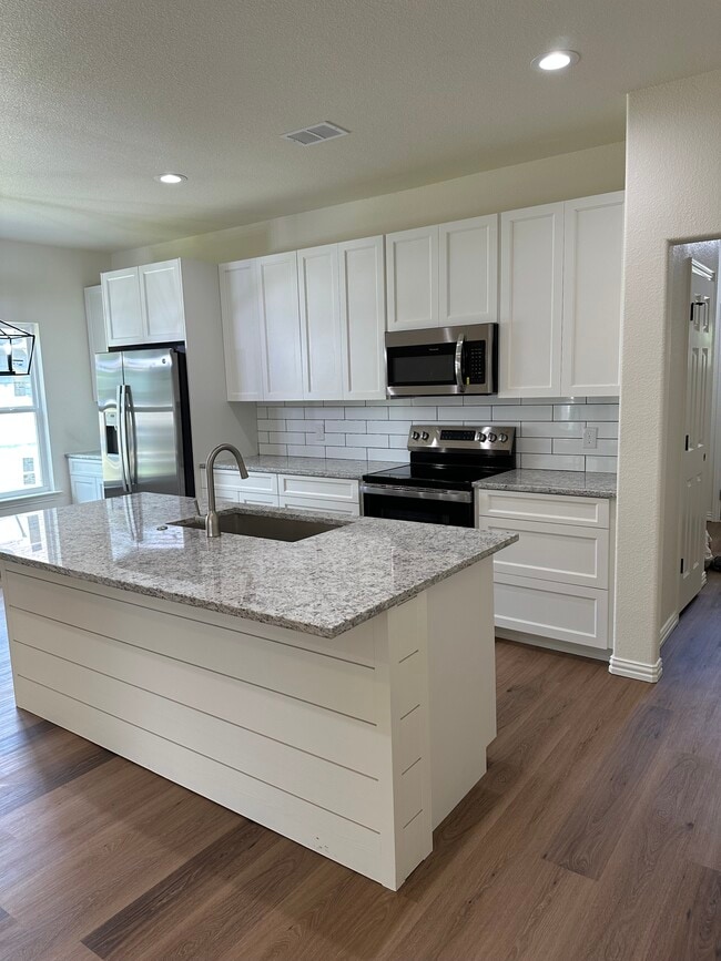 Photo - 501 N Monroe St