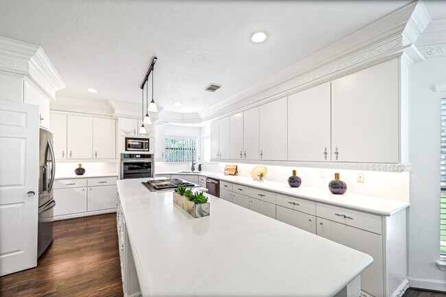 Photo - 21410 Ganton Dr