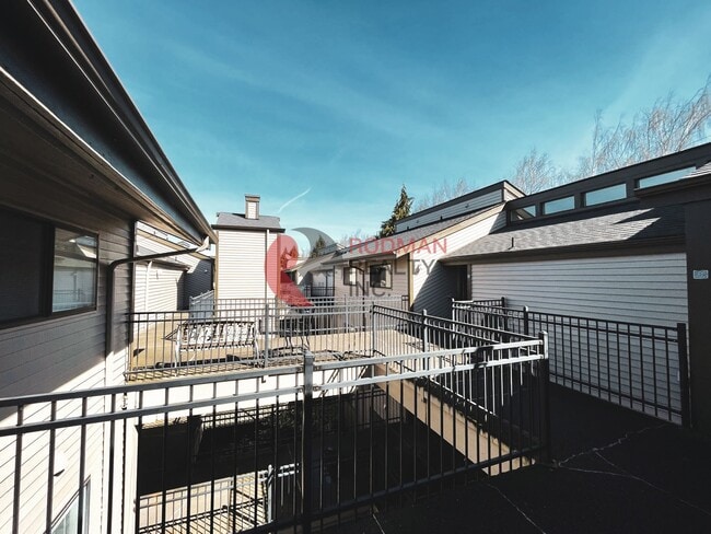 Photo - Evergreen Terrace South