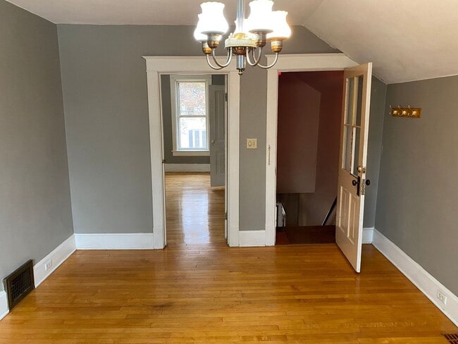 Photo - 717 Jackson St Unit Upper