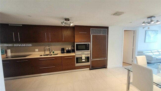 Photo - 485 Brickell Ave Unidad 2311