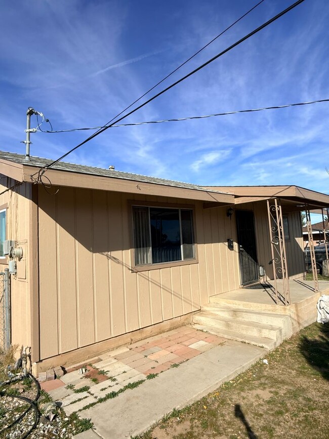 Photo - 9278 11th Ave Unidad #1 (Main House)