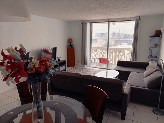 Photo - 1817 S Ocean Dr Unit 419