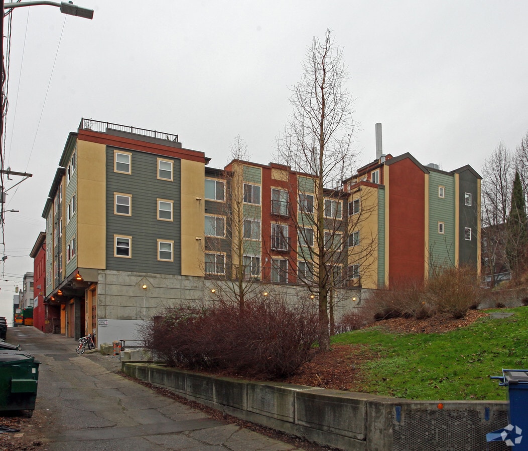 Photo - Equinox Building