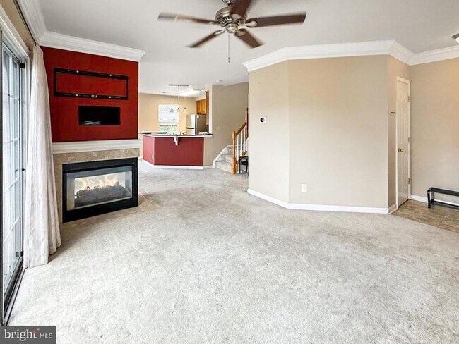 Building Photo - 2305 Village Crossing Rd Unit 303 Rental