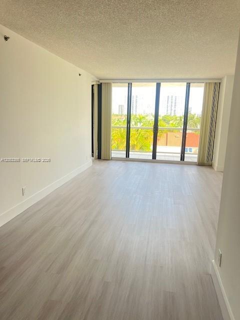 Photo - 3600 Yacht Club Dr Unit 504