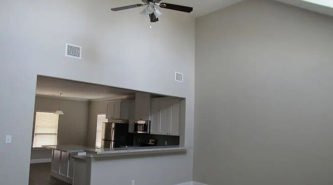 Photo - 122 Waverly Dr