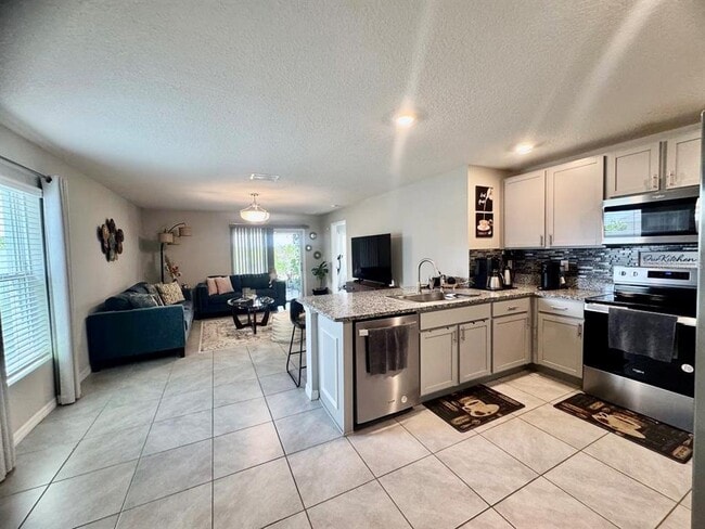 Photo - 16605 Mosaic Oar Dr