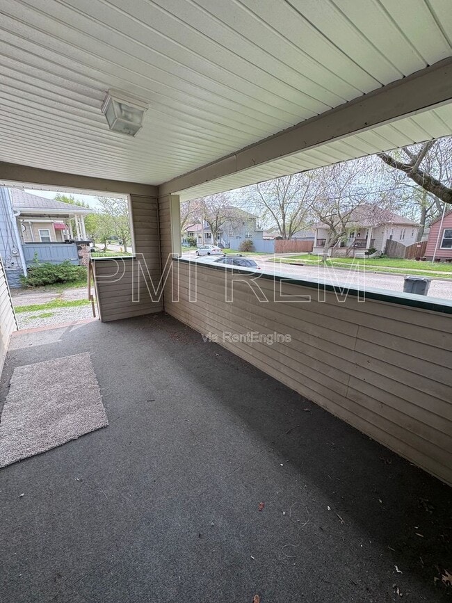 Photo - 1855 Flint Ave