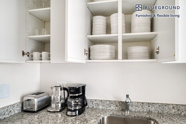 Photo - 175 E 96th St Unidad FL21-ID1072