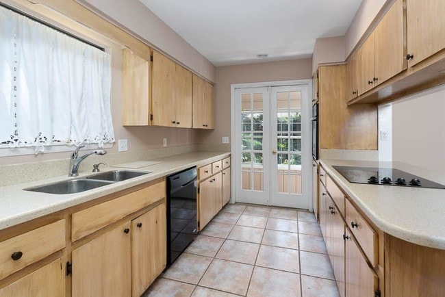 Photo - 303 Reynoso Ave