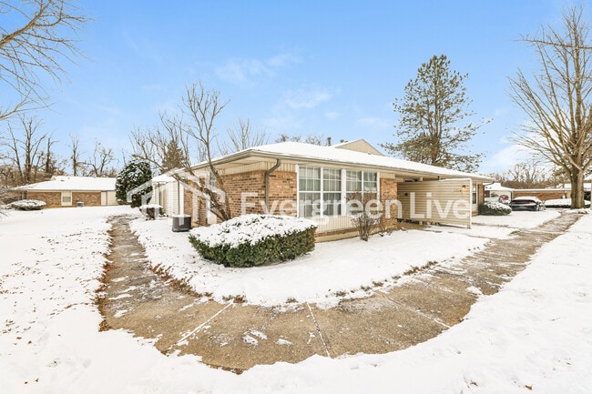 Photo - 5714 Troy Villa Blvd Unit 5714 Troy Villa Blvd