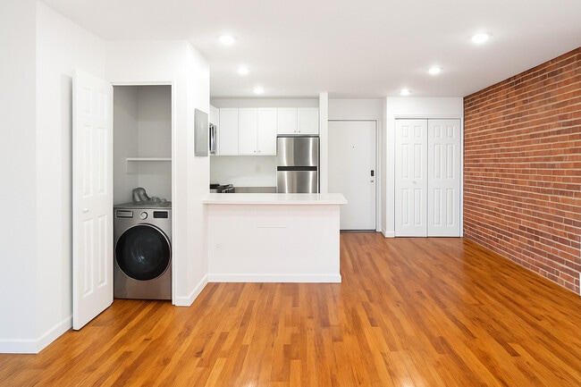 Photo - Kenmore Apartments