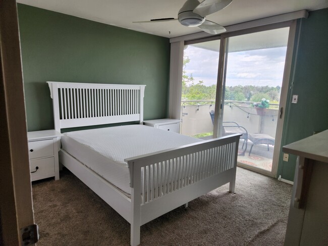 Building Photo - 4600 E Asbury Cir 512 Unit Bedroom A