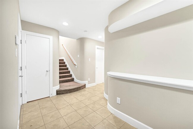 Photo - 3633 Main Plaza Dr