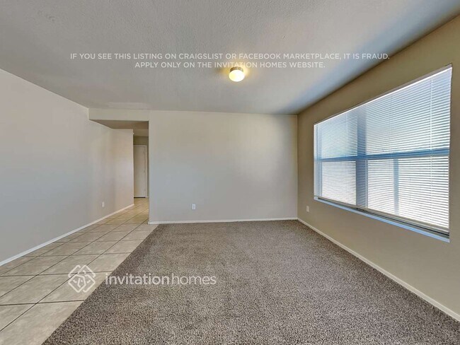 Photo - 2443 W Mobile Ln