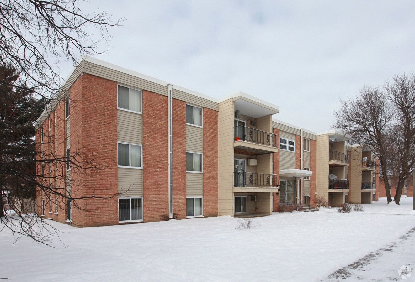 Kentucky Lane Apartments - Kentucky Lane Apartments