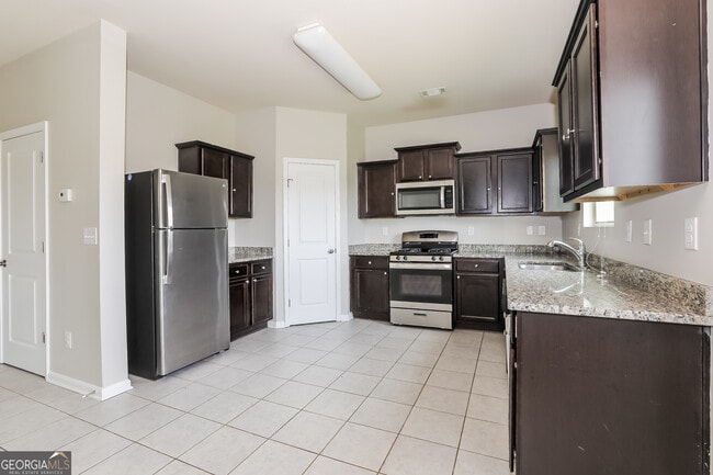 Photo - 694 Independence Ave