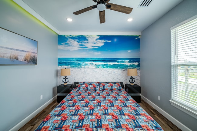 Photo - 413 Pompano Ln