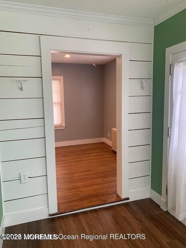 Photo - 140 Franklin Ave