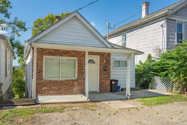 Photo - 1845 Kahn Ave