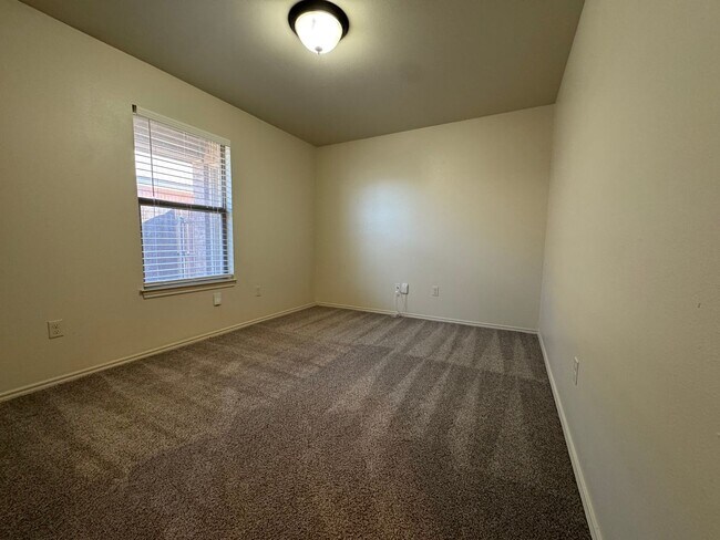 Photo - 6706 Oakridge Ave Unit A