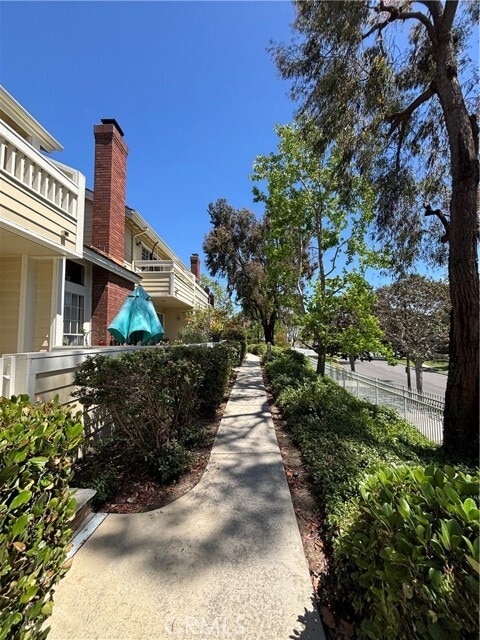 Photo - 451 Medford Ct