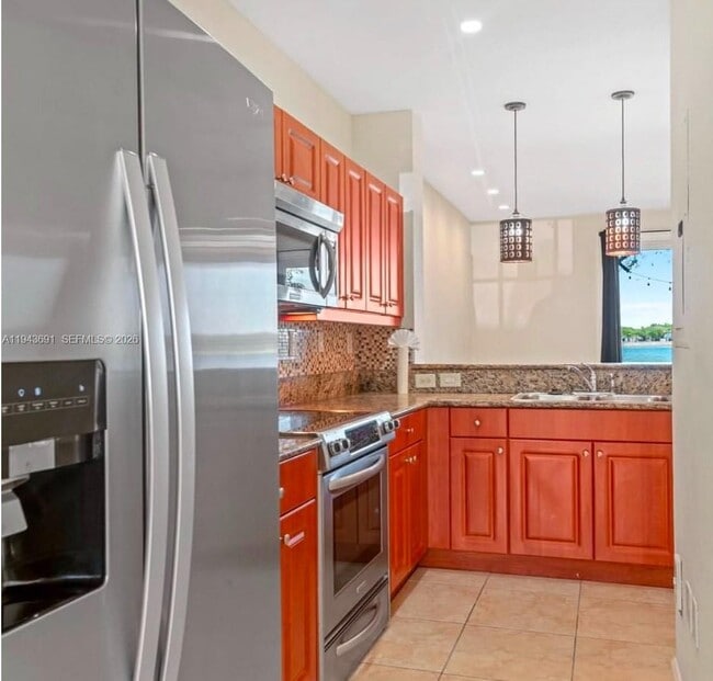 Photo - 9155 SW 227th St