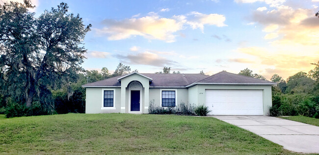 3/2 in DeLand in quiet area, $1,900 - 3/2 in DeLand in quiet area, $1,900 House