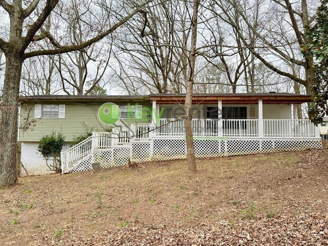 Building Photo - 1300 Highcrest Dr