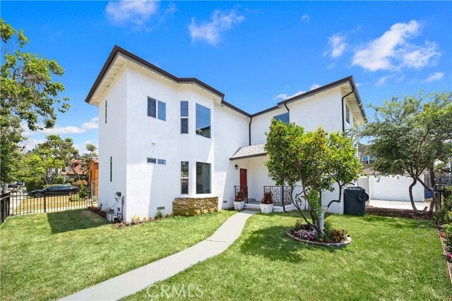 Building Photo - 1372 Carmona Ave