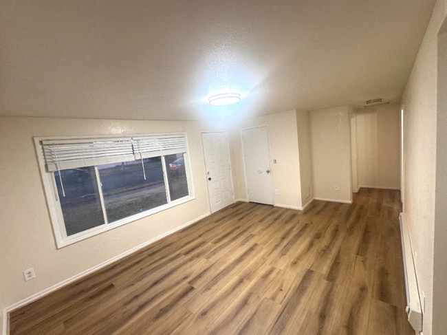 Photo - 1119 S Alderwood Dr