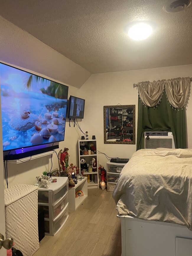 Photo - 19 Hurlburt St Unit 3F