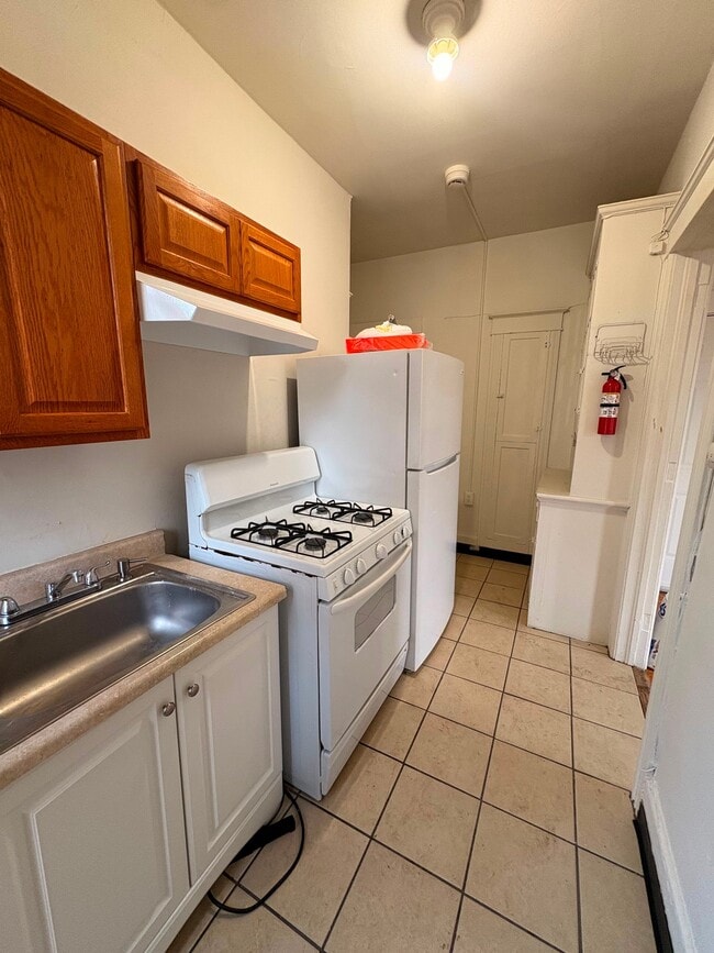 Photo - 58 Noxon St Unit 10