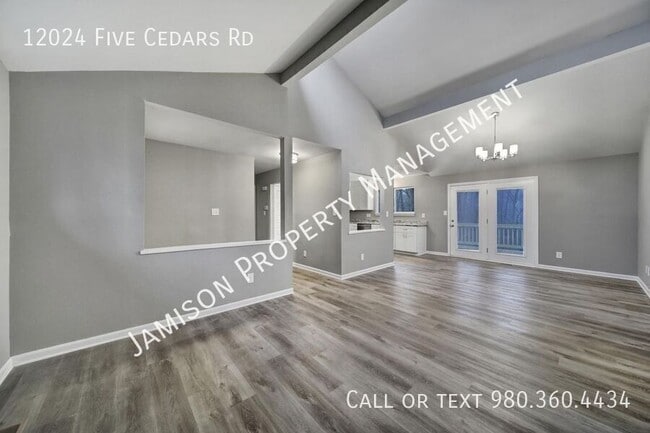 Photo - 12024 5 Cedars Rd