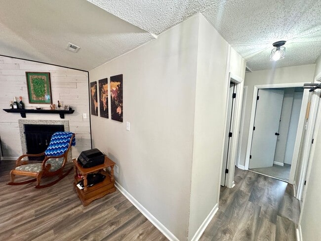 Photo - WELCOME HOME!!  3 bedroom/2 bath home in Redwing neighborhood
