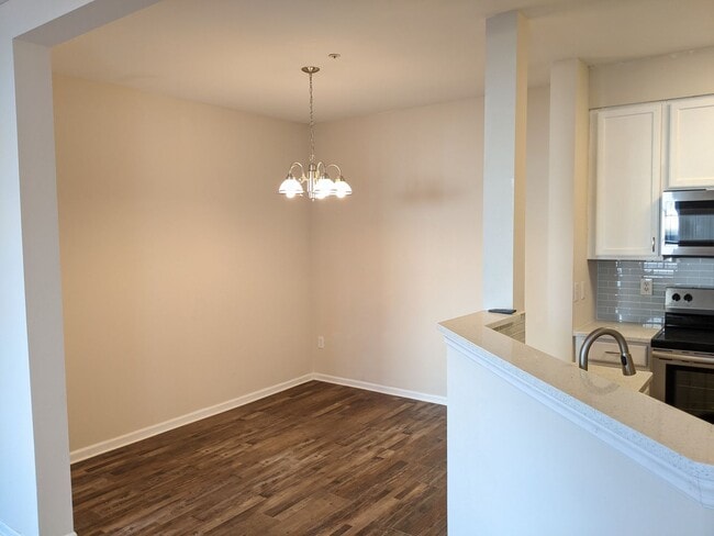 Photo - Recently renovated townhome in Ballenger C...