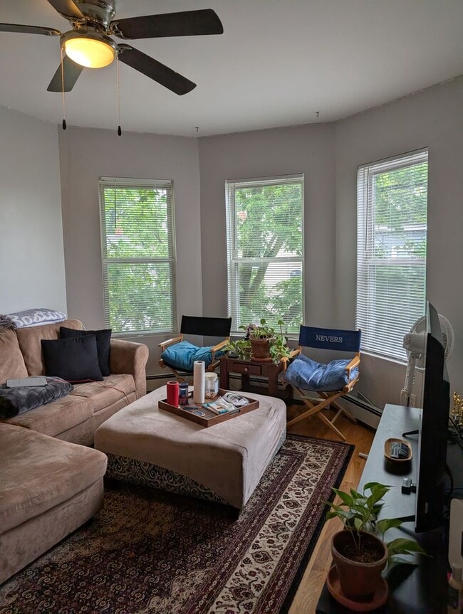 SEPTEMBER 1 - Dorchester Savin Hill 3 bedr... - SEPTEMBER 1 - Dorchester Savin Hill 3 bedr... Condo