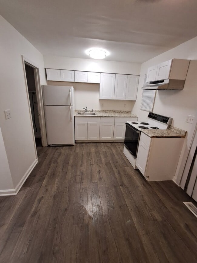 Building Photo - 3532 Dorham Pl Unit 3536