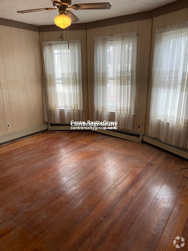 Building Photo - 38 Jefferson St Unit 1 Rental