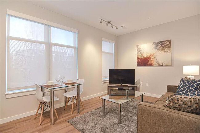 Building Photo - 40 E Pier Dr Unit ID1039833P Rental